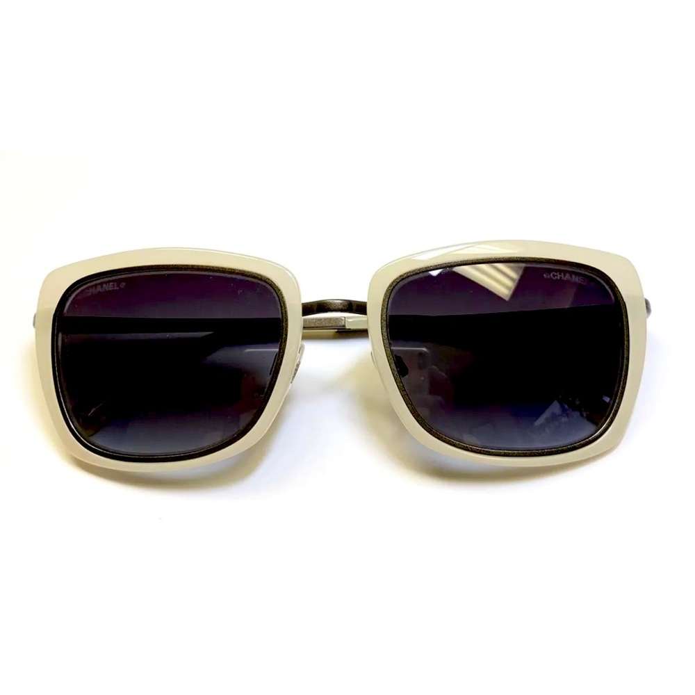 Beautiful Authentic Chanel Sunglasses